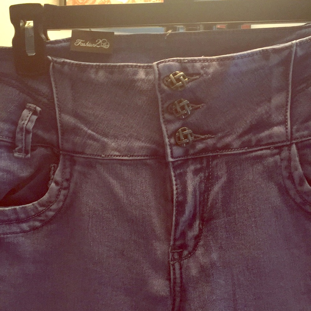 Brazilian BUTT lifting jeans